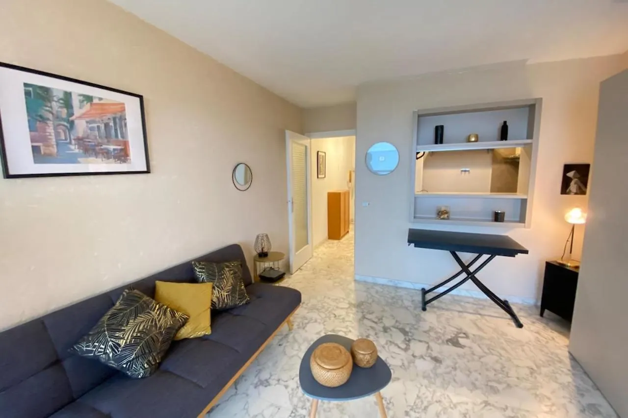 06Ay - Studio With Seafront Terrace Antibes France