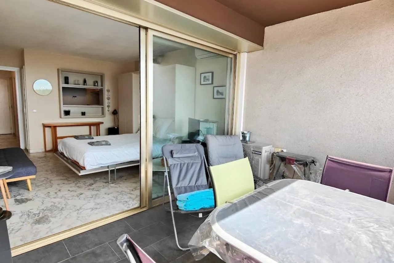 06Ay - Studio With Seafront Terrace Antibes 0*,  France