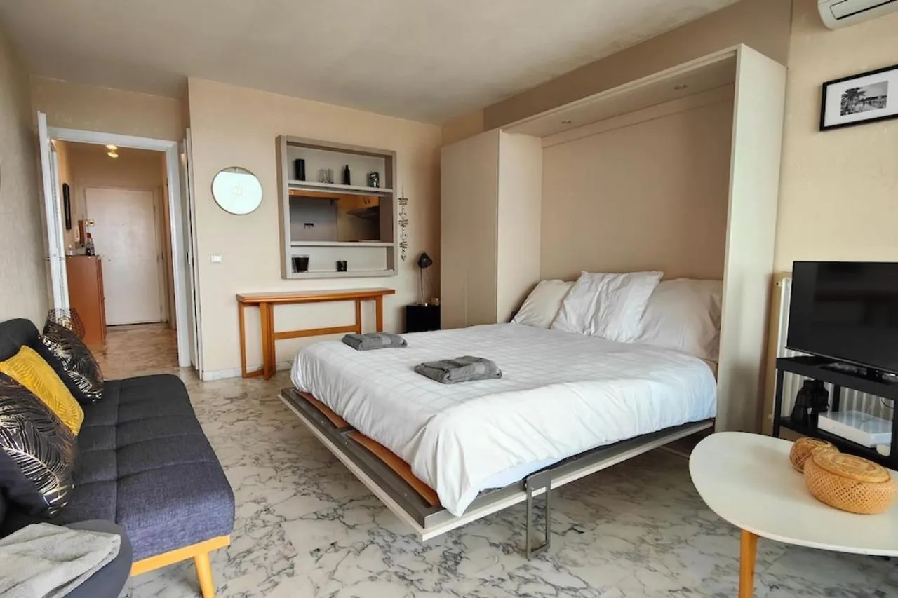 06Ay - Studio With Seafront Terrace Antibes Appartement